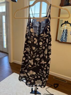 LOFT Gray Floral Camisole Top